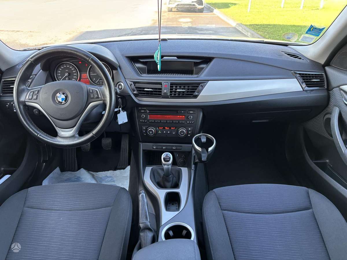 BMW X1 2013 — фото 10