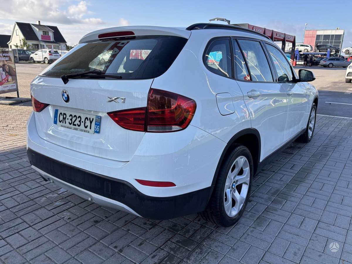 BMW X1 2013 — фото 7