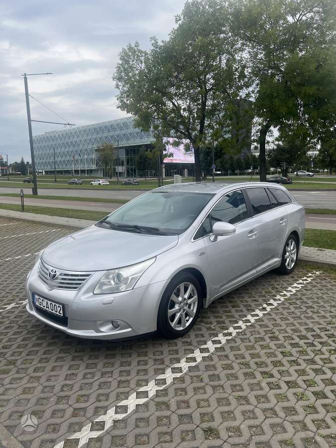 Toyota Avensis, 2009