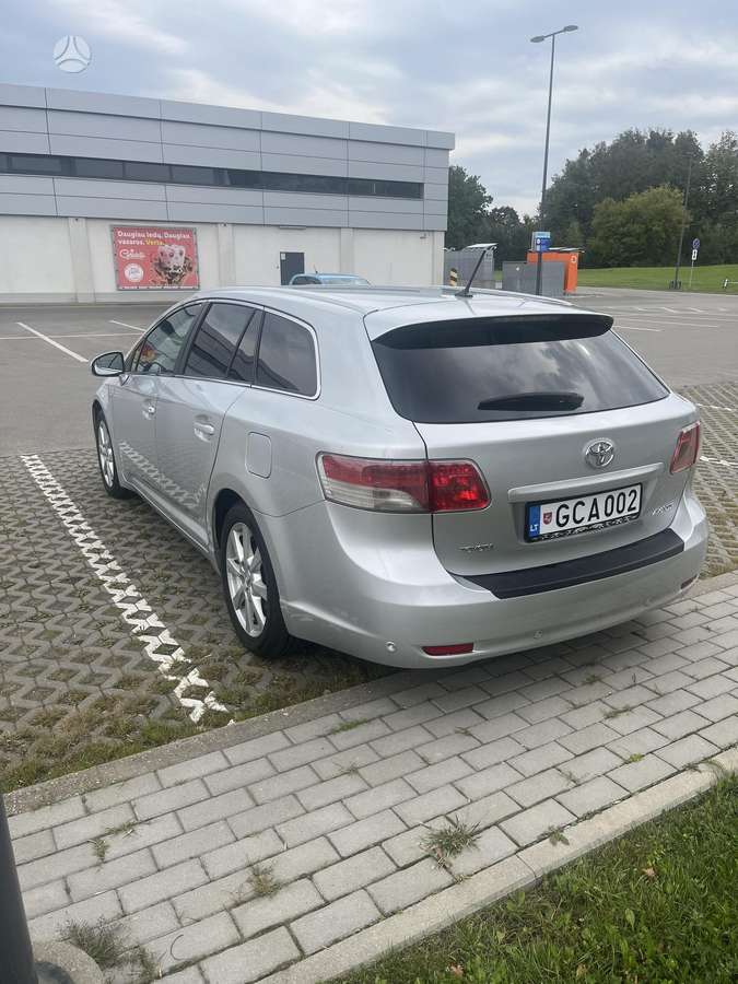 Toyota Avensis 2009 — photo 5