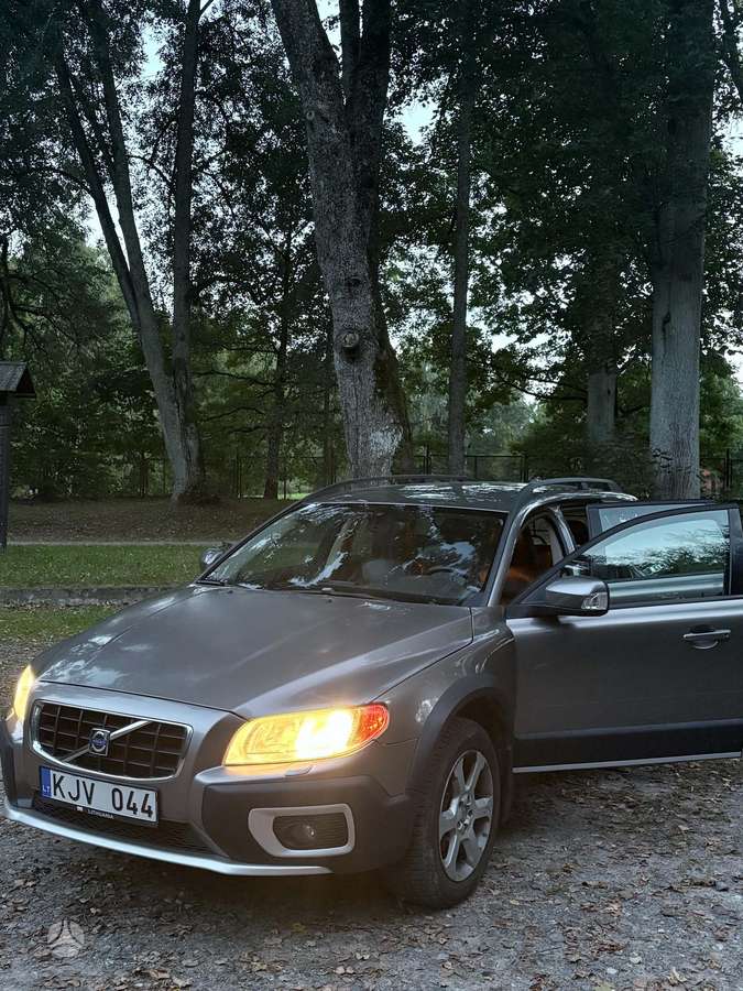 Volvo XC70 2008 — photo 7