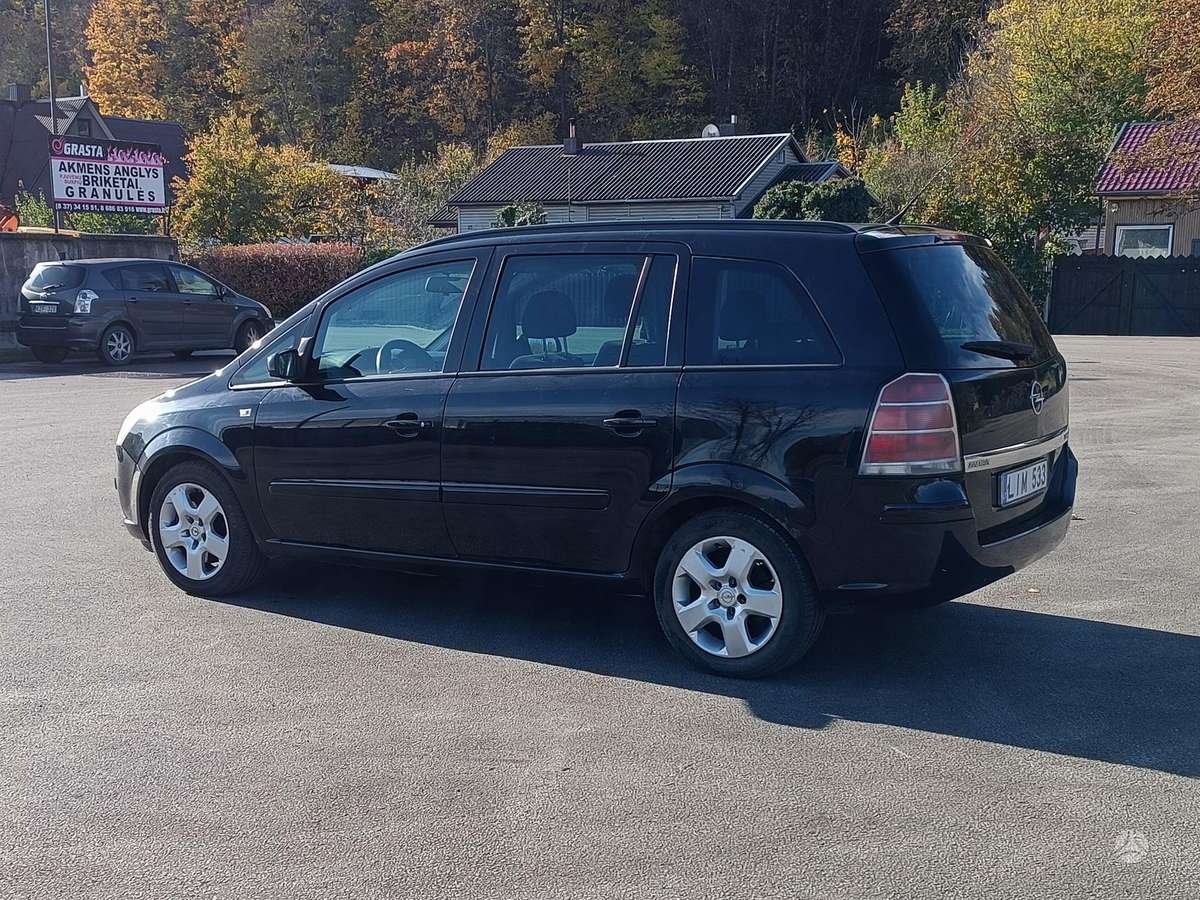 Opel Zafira 2007 — engine 1910 cm³, 120 HP (88kW)