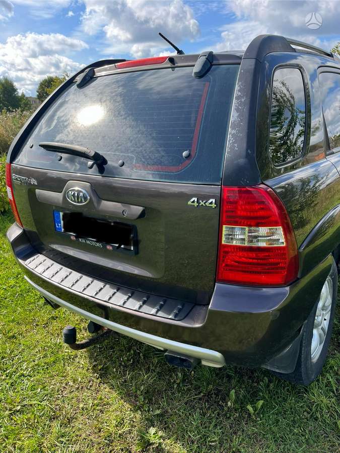 Kia Sportage 2007 — engine 1991 cm³, 140 HP (103kW)