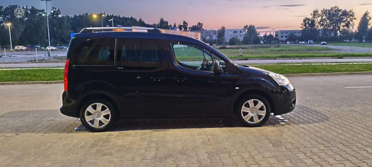 Citroen Berlingo 2011 — photo 18