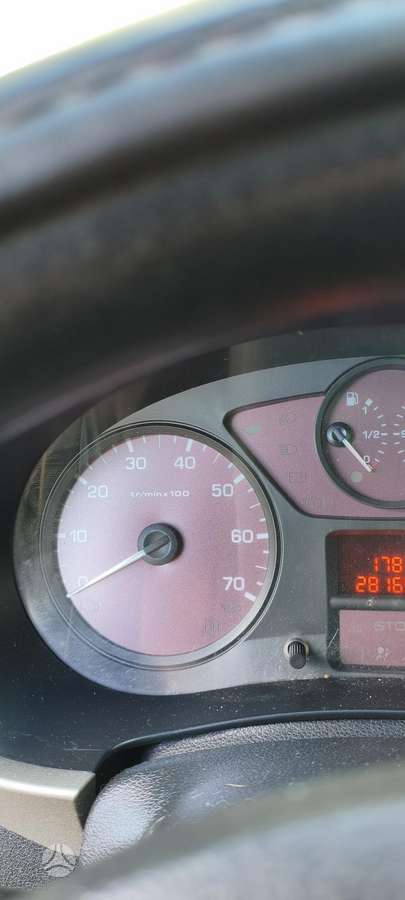 Citroen Berlingo 2011 — photo 24