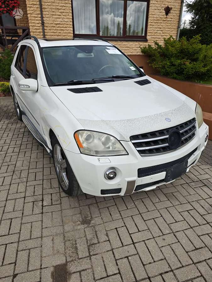 Mercedes-Benz ML550 2008 — photo 7