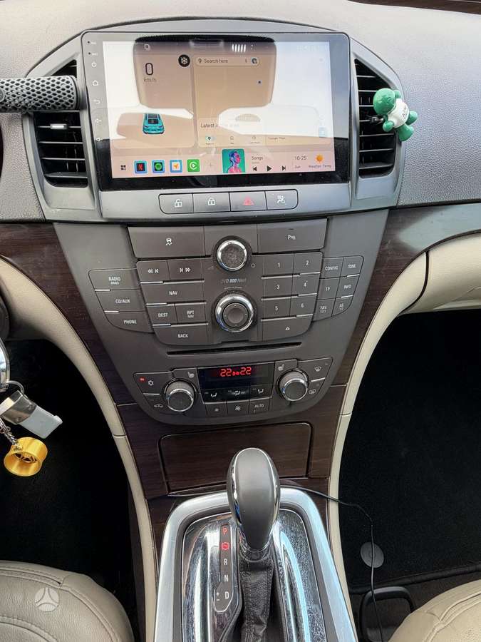 Opel Insignia 2009 — photo 9