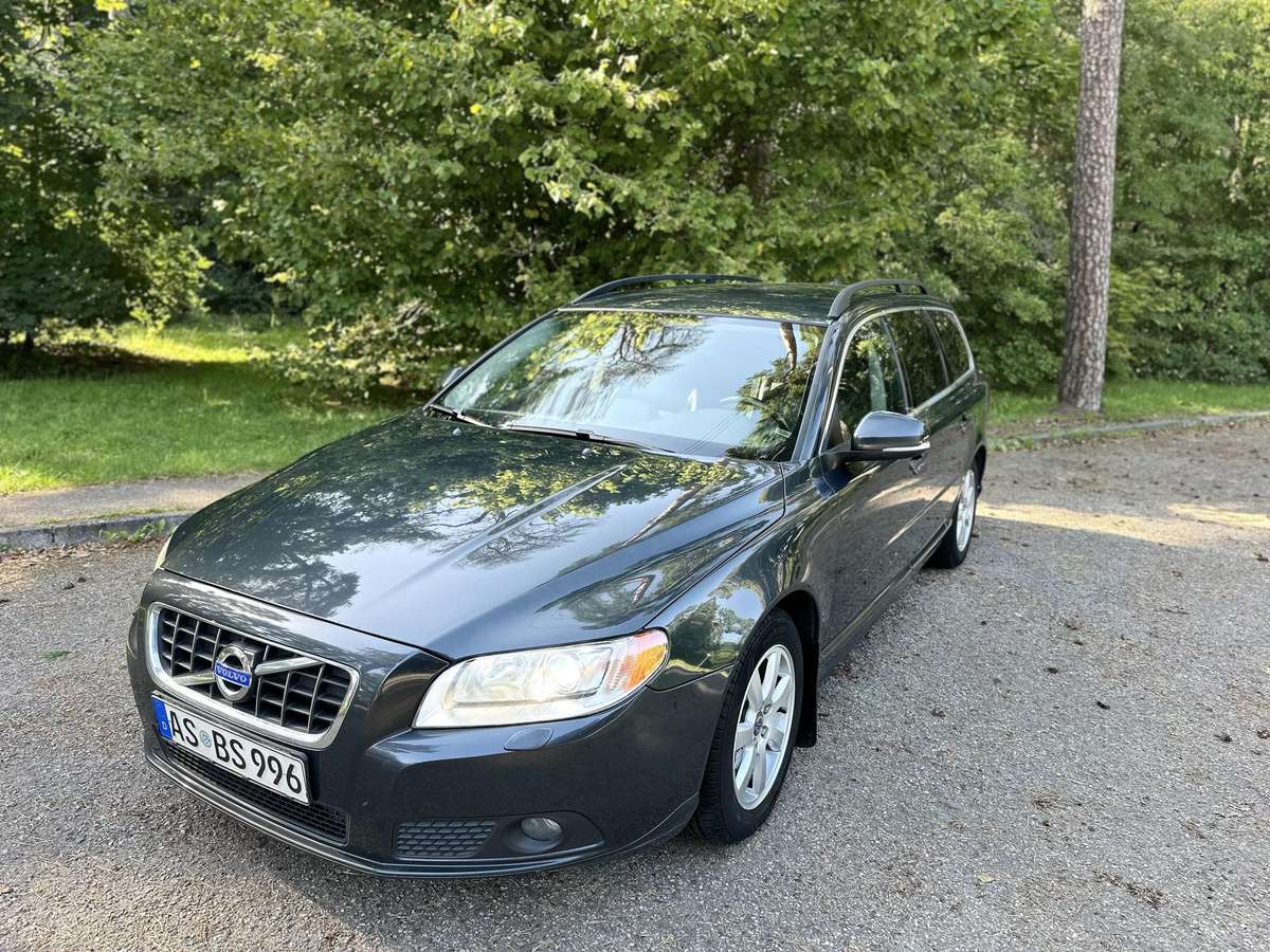Volvo V70 2012 — двигун 1560 cm³, 114 HP (84kW)