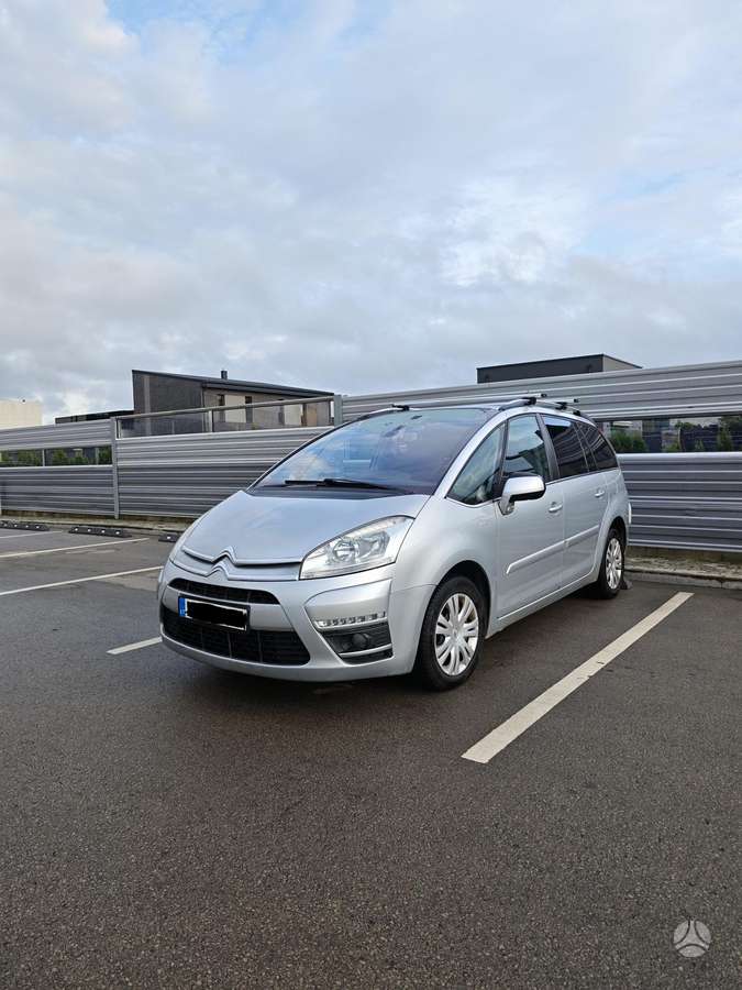 Citroen Grand 2012 — rear view