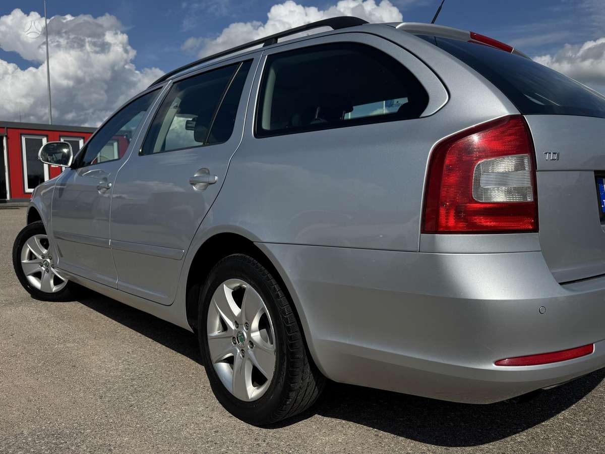Skoda Octavia 2012 — photo 13