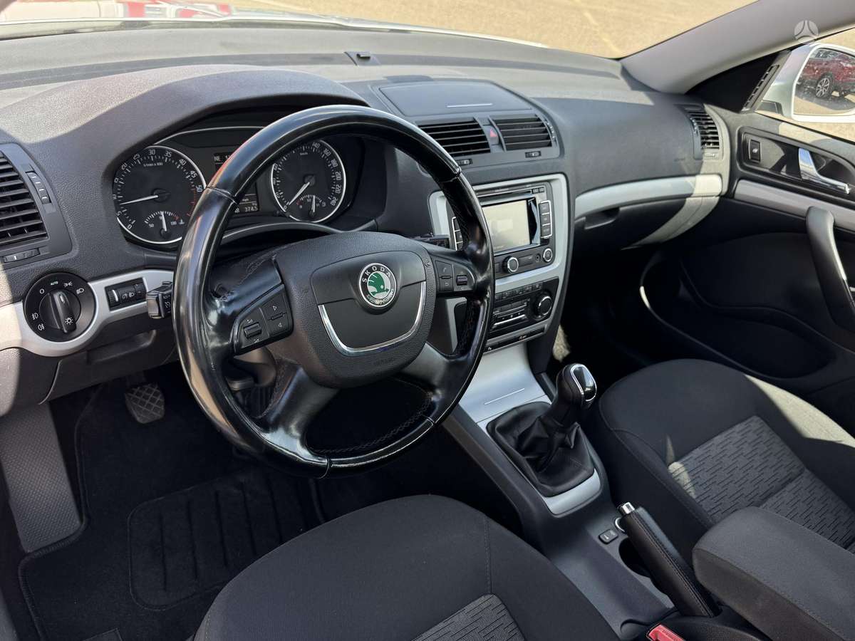 Skoda Octavia 2012 — photo 21