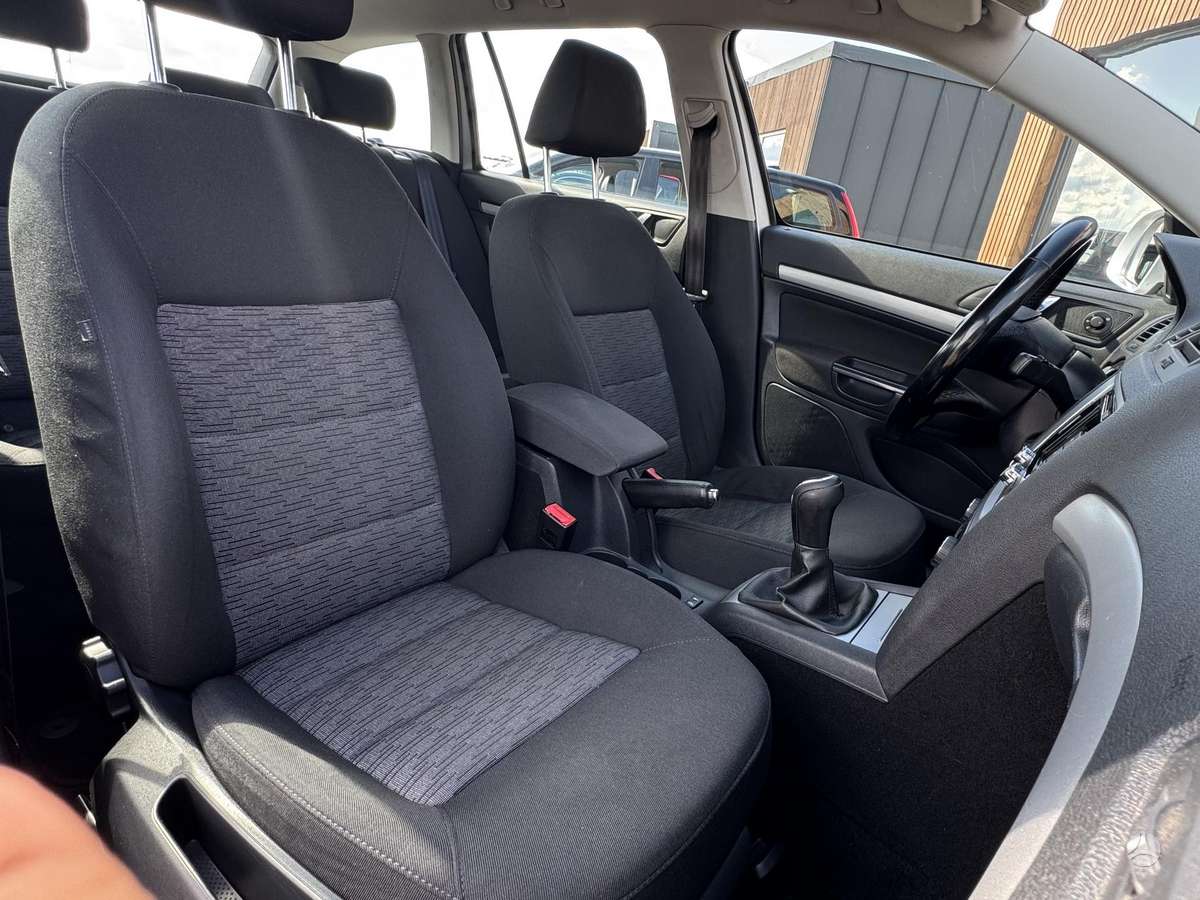 Skoda Octavia 2012 — photo 26