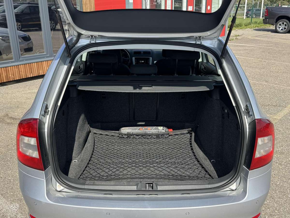 Skoda Octavia 2012 — photo 33