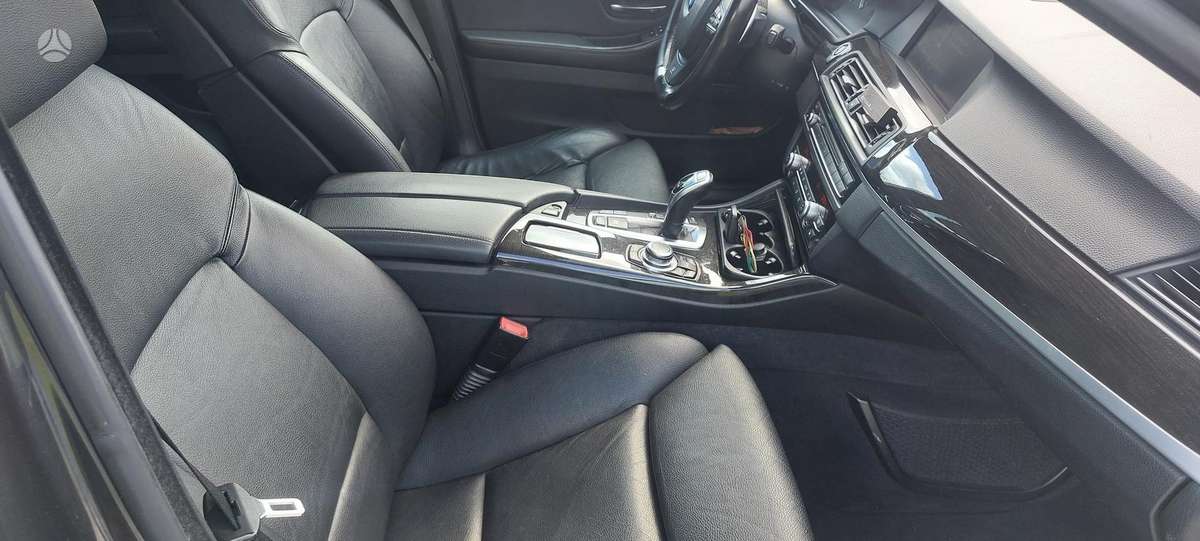 BMW 535 2011 — photo 12