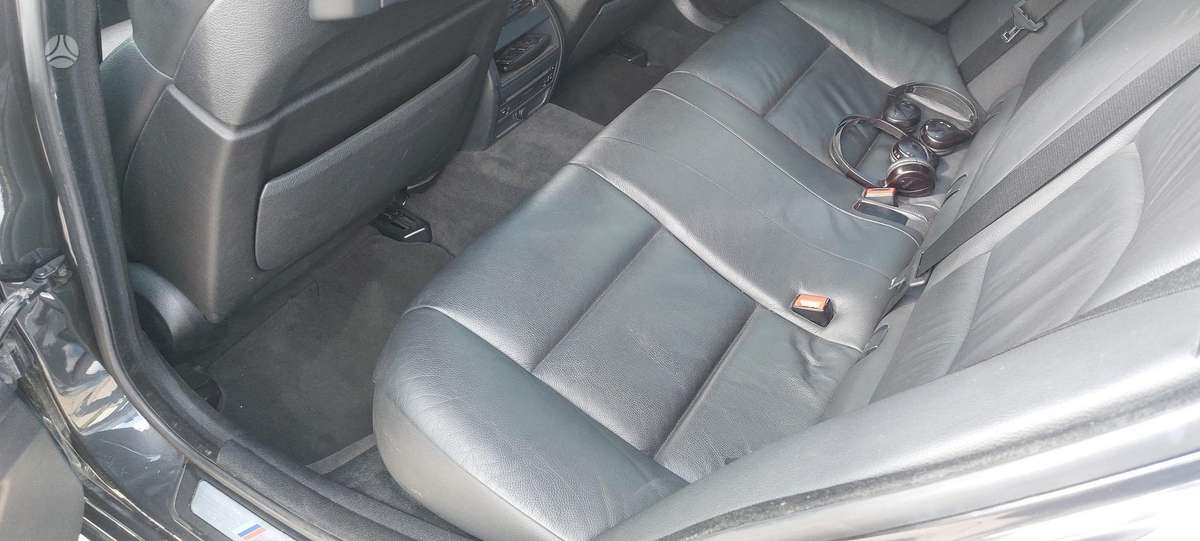 BMW 535 2011 — photo 17