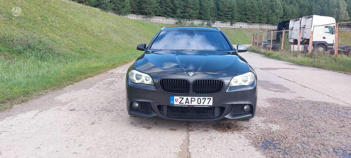 BMW 535 2011 — rear view