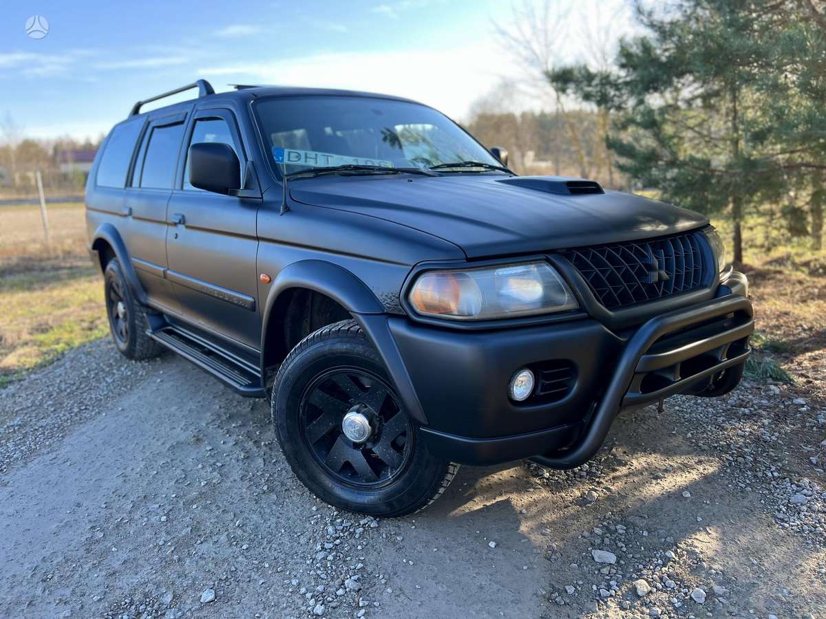 Mitsubishi Pajero 2005 — photo 8