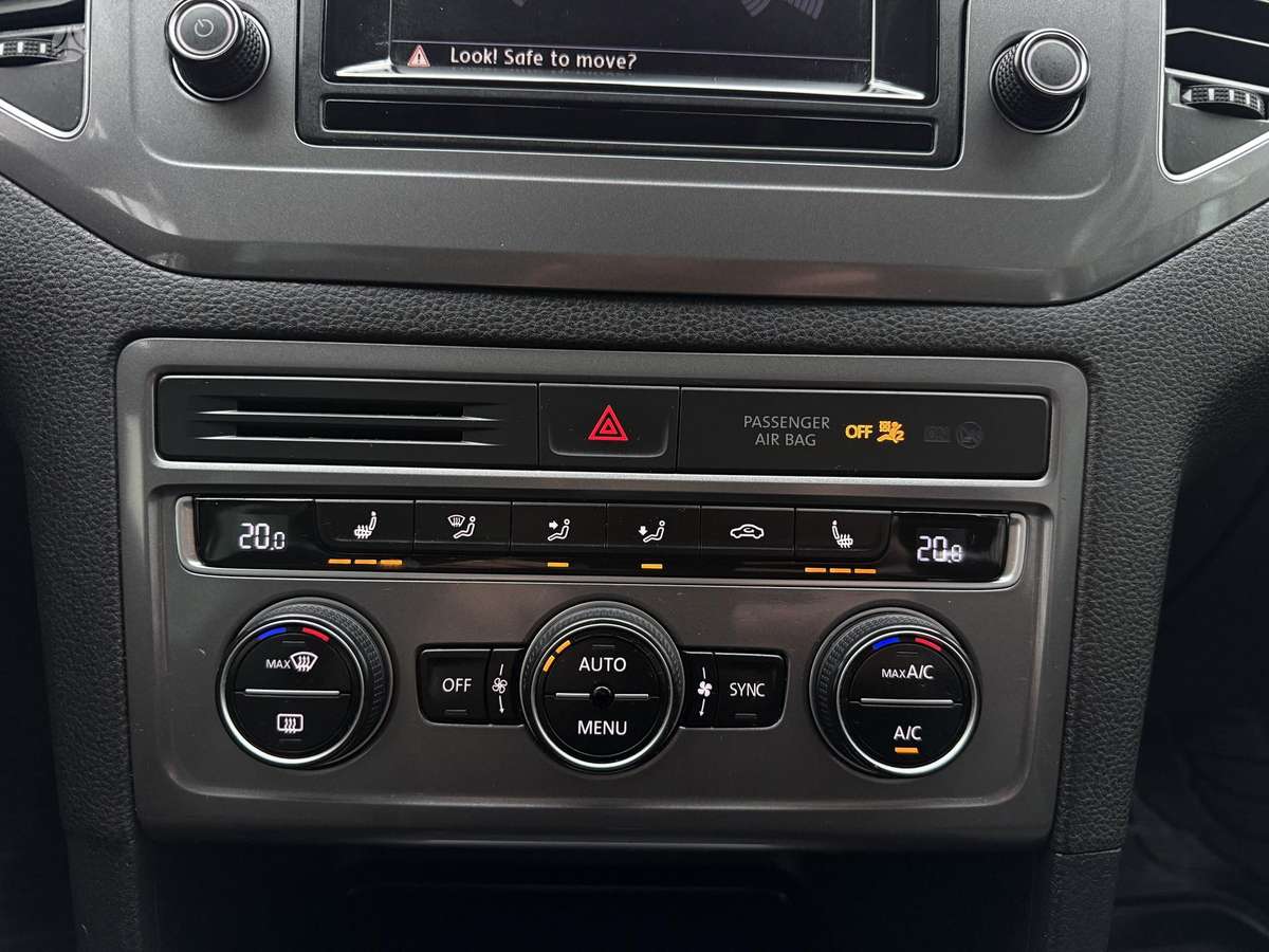 Volkswagen Golf 2014 — photo 22