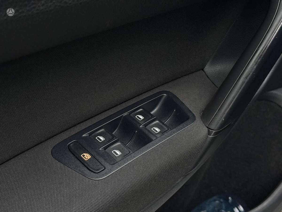 Volkswagen Golf 2014 — photo 25