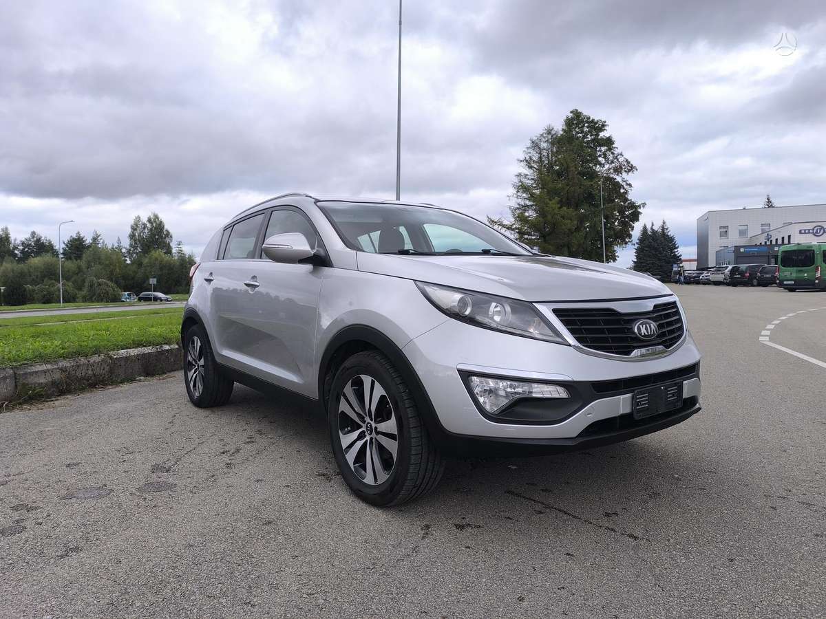 Kia Sportage 2013 — салон