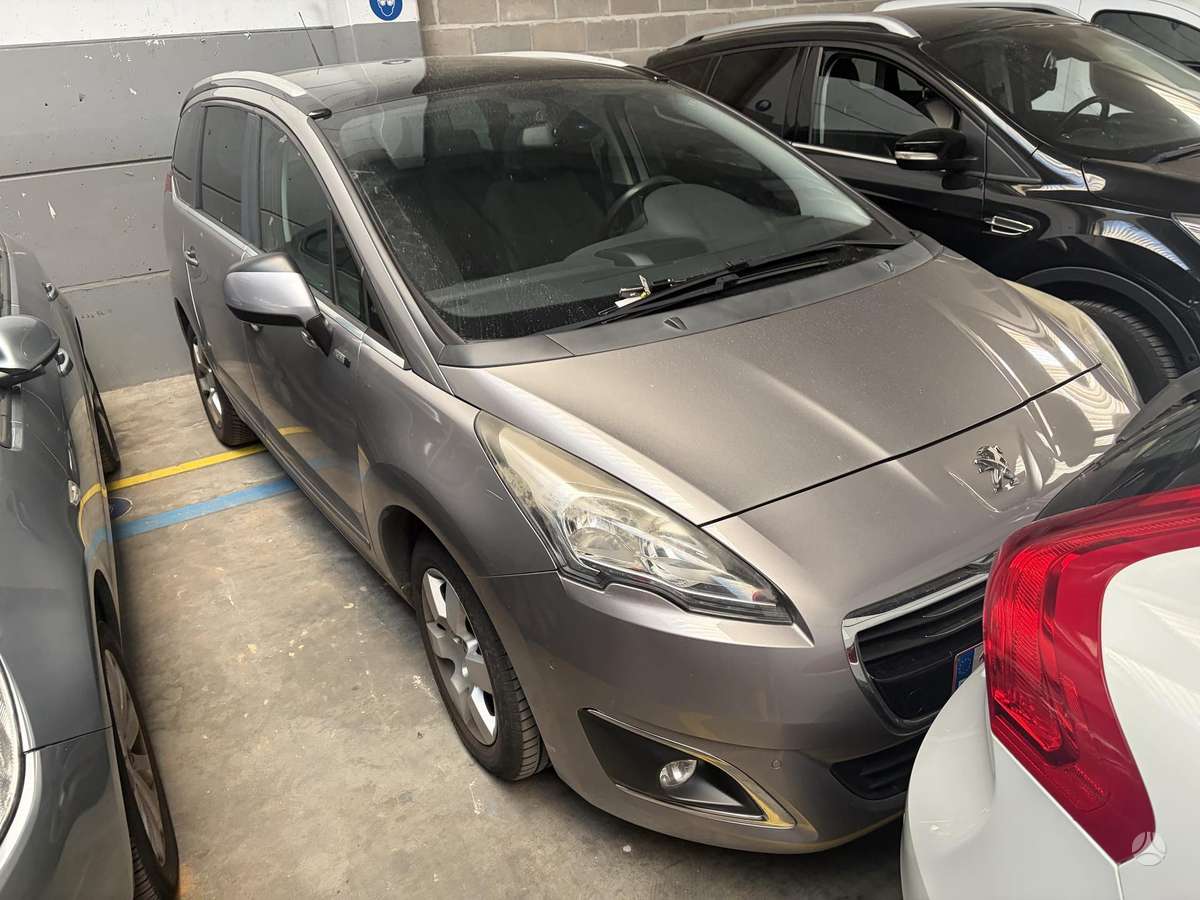 Peugeot 5008 2014 — авто для ЗСУ з Європи