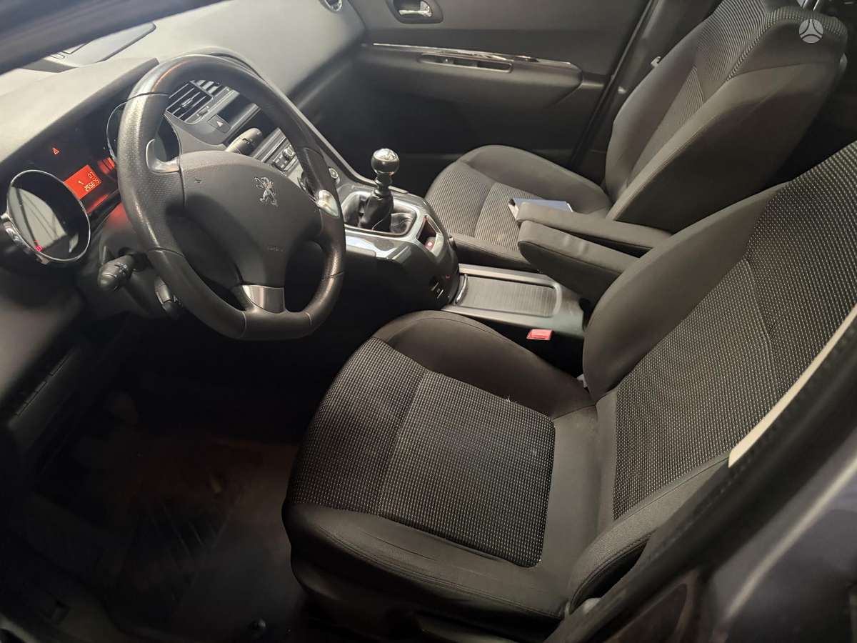 Peugeot 5008 2014 — фото 12