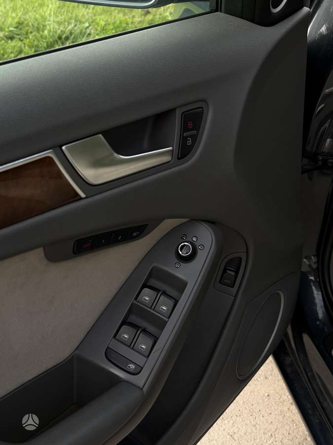 Audi A4 2008 — photo 8