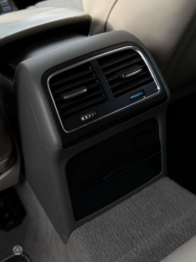 Audi A4 2008 — photo 9