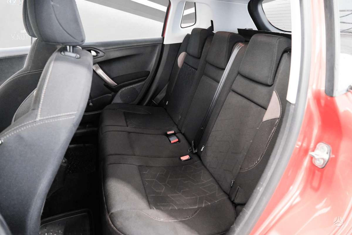 Peugeot 2008 2014 — photo 10