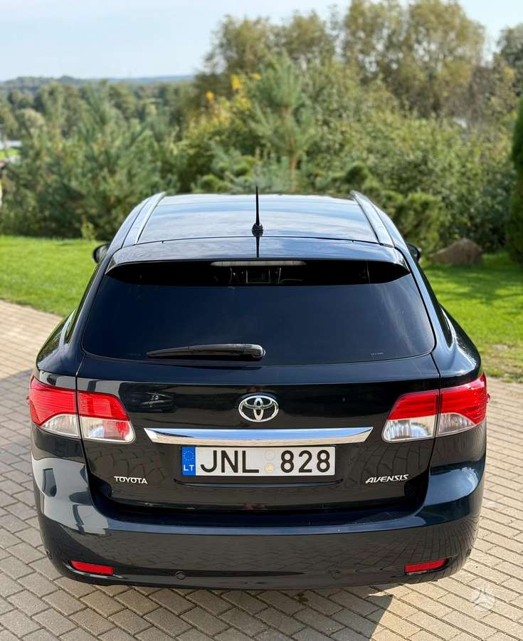 Toyota Avensis 2012 — двигун 2231 cm³, 150 HP (110kW)