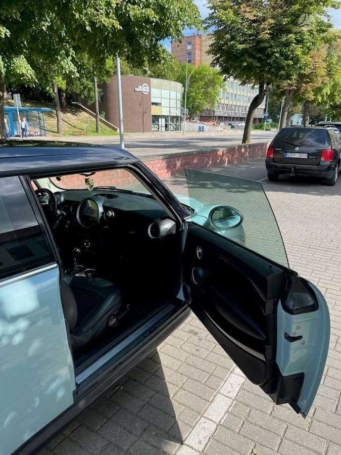 Mini Clubman 2013 — rear view