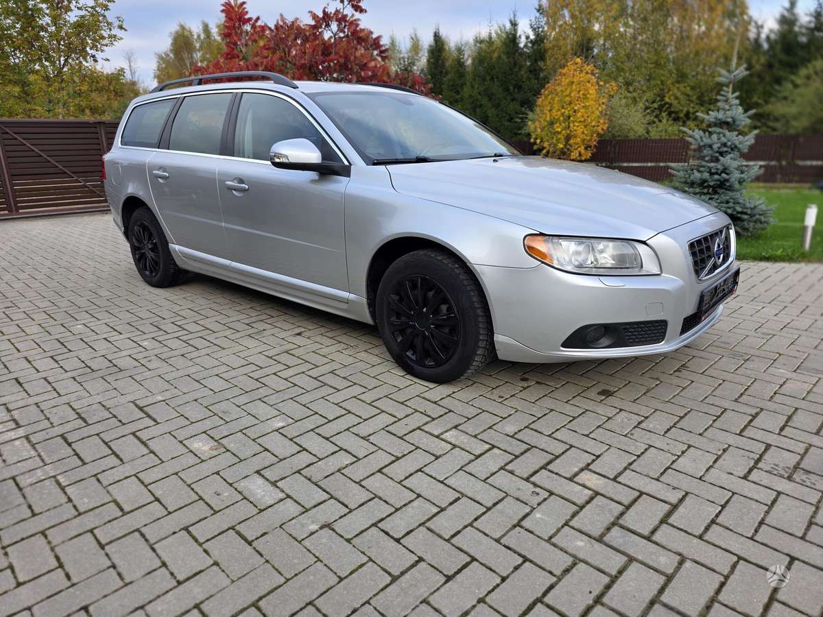 Volvo V70, 2010