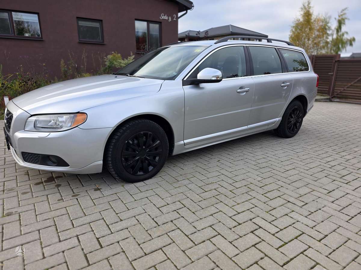Volvo V70, 2010