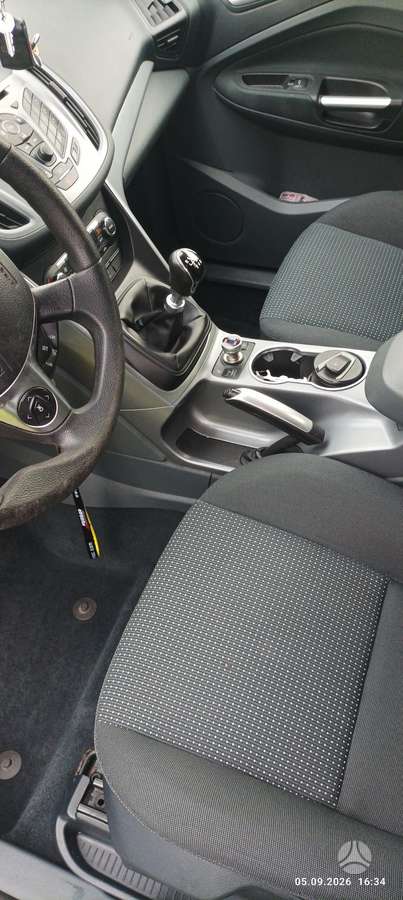 Ford C-MAX 2012 — photo 18