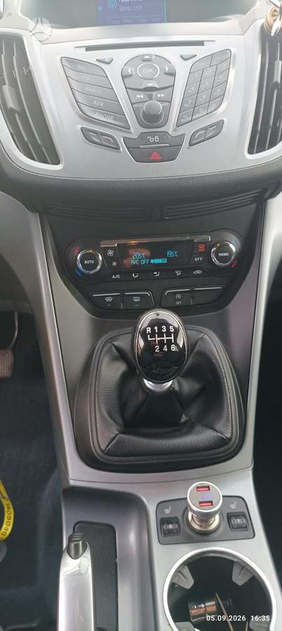 Ford C-MAX 2012 — engine 1560 cm³, 116 HP (85kW)
