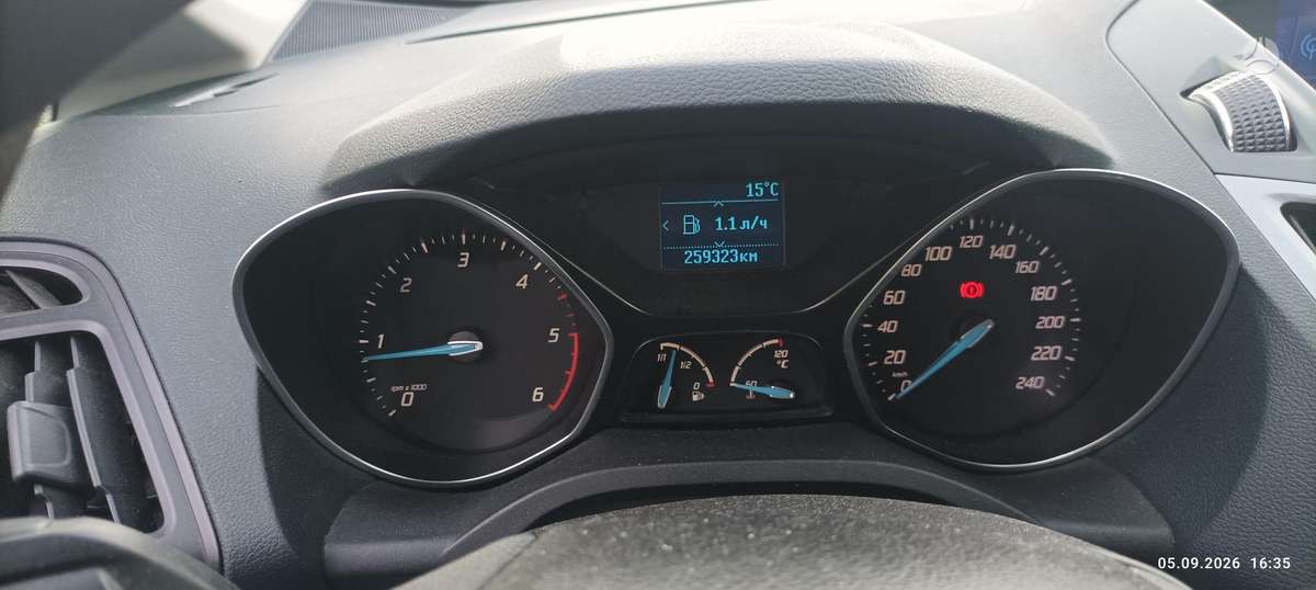 Ford C-MAX 2012 — photo 5