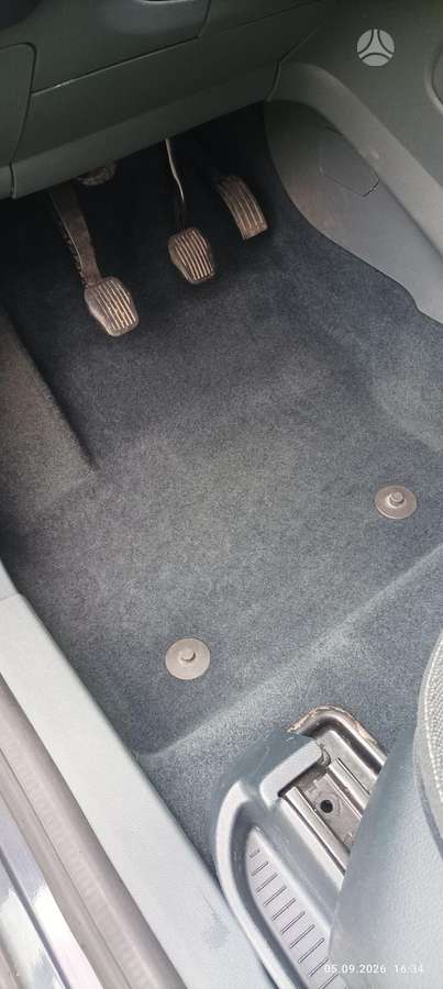 Ford C-MAX 2012 — photo 6