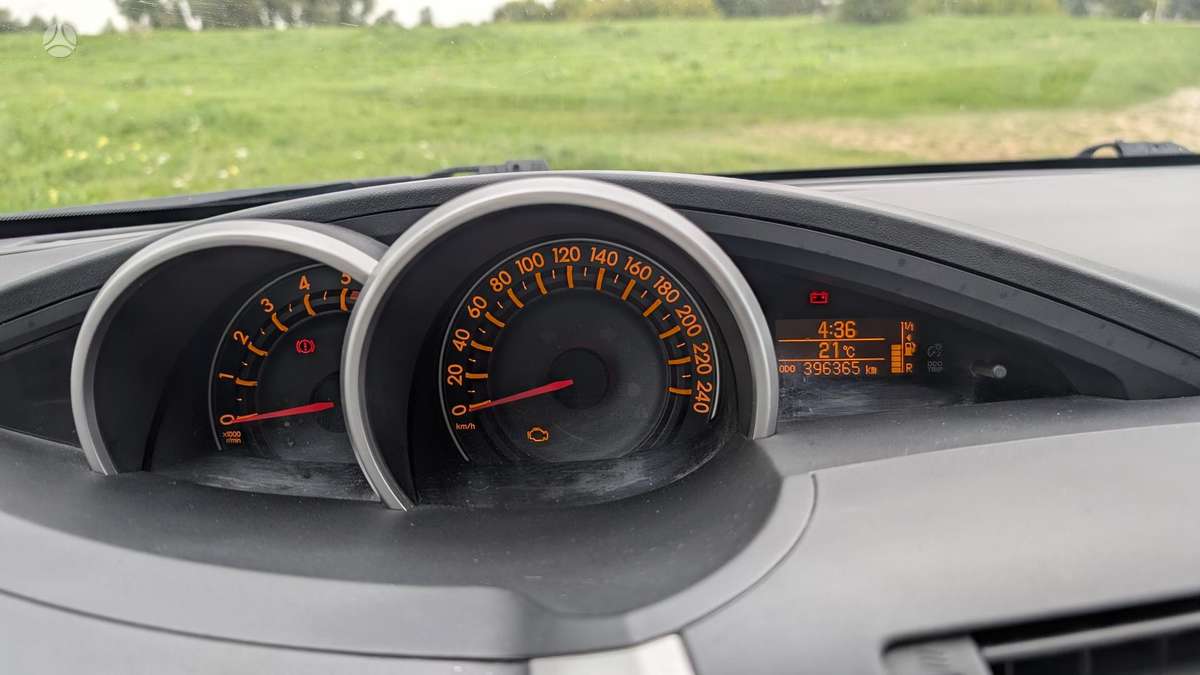 Toyota Verso 2011 — photo 10