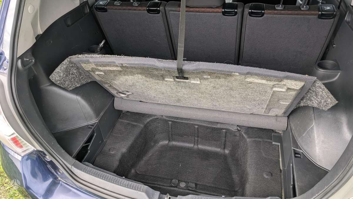 Toyota Verso 2011 — photo 24
