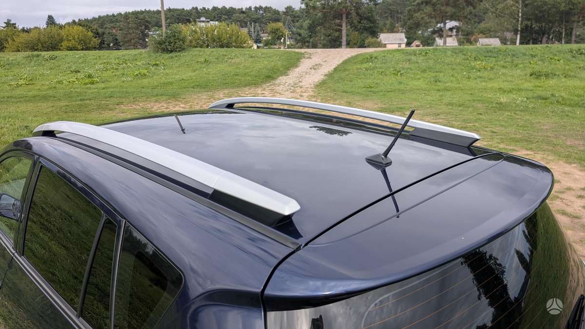 Toyota Verso 2011 — photo 27