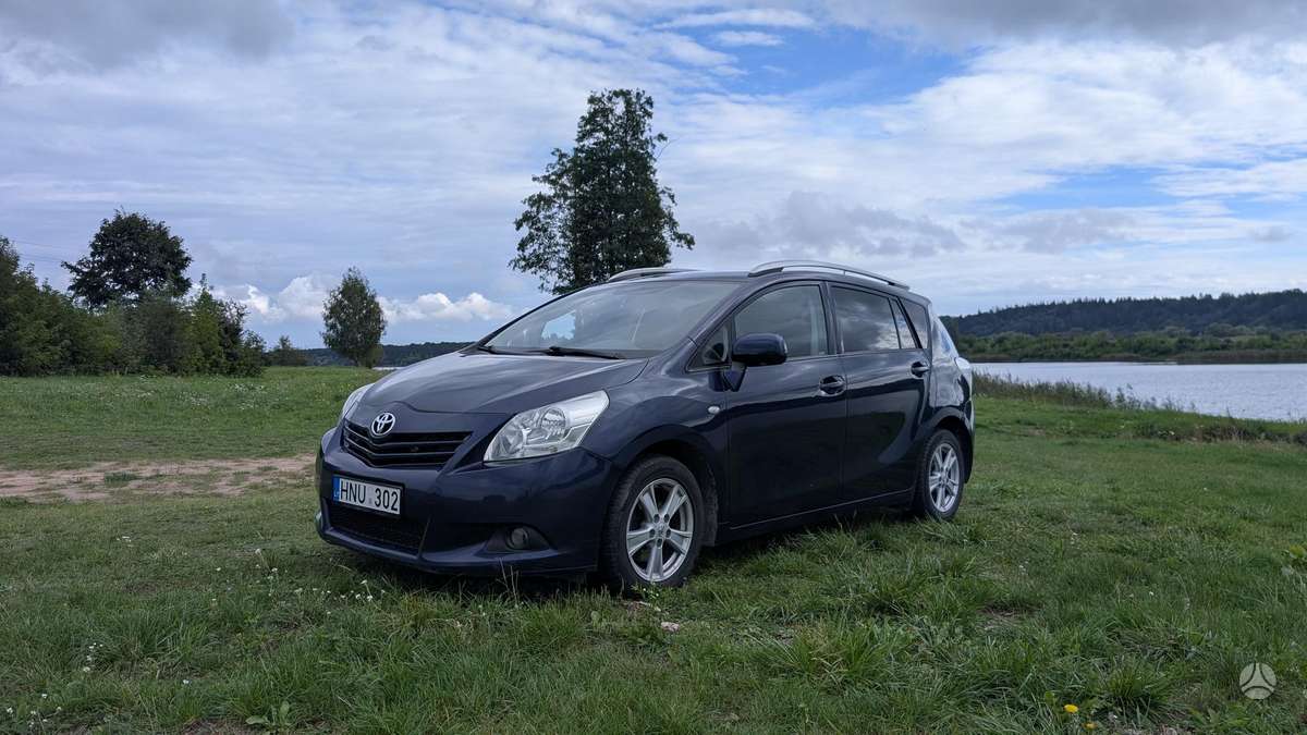 Toyota Verso 2011 — photo 5