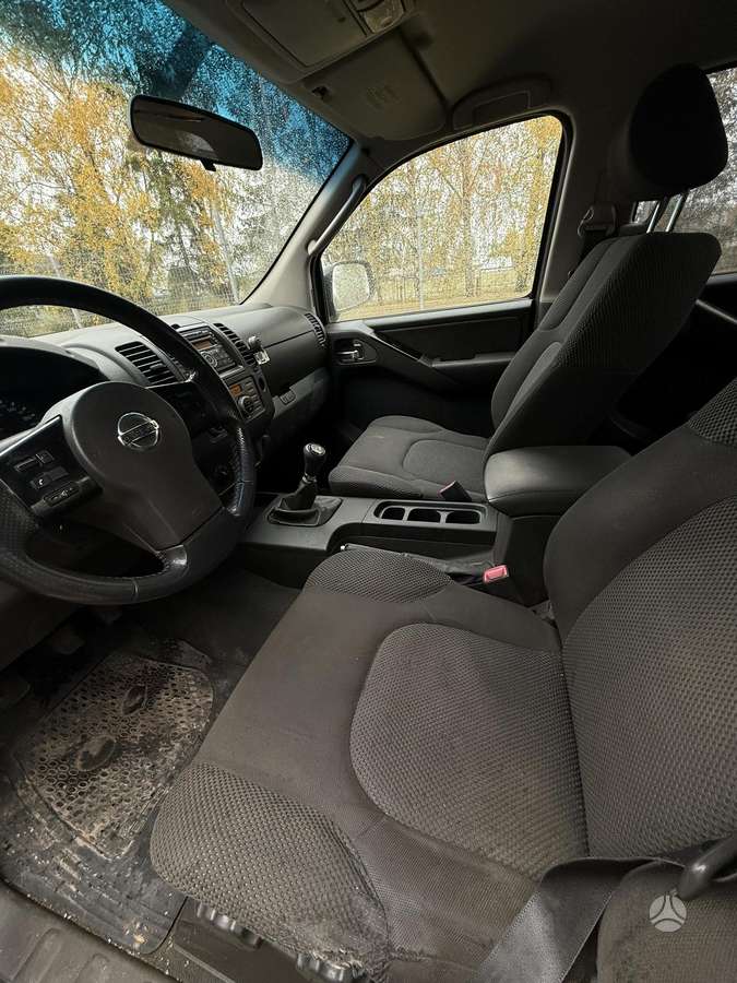 Nissan Navara 2007 — photo 8