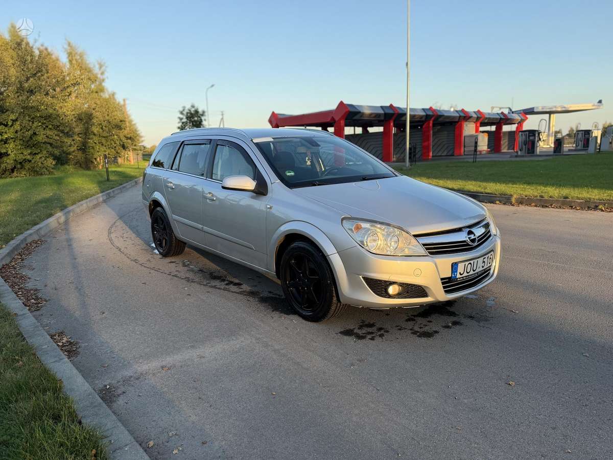 Opel Astra 2008 — engine 1910 cm³, 120 HP (88kW)