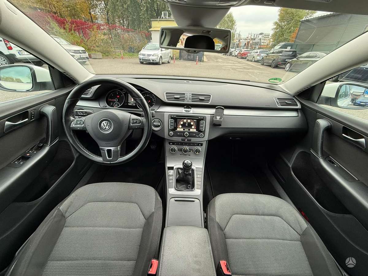 Volkswagen Passat 2014 — photo 15