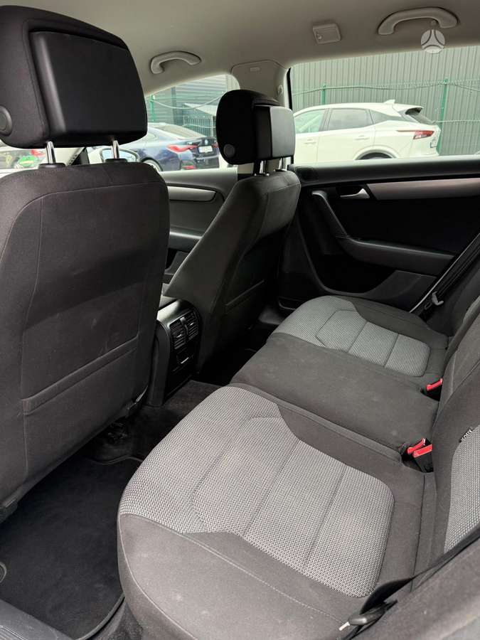 Volkswagen Passat 2014 — photo 20