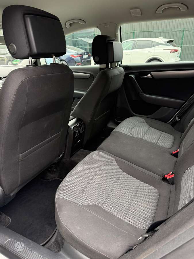 Volkswagen Passat 2014 — photo 21