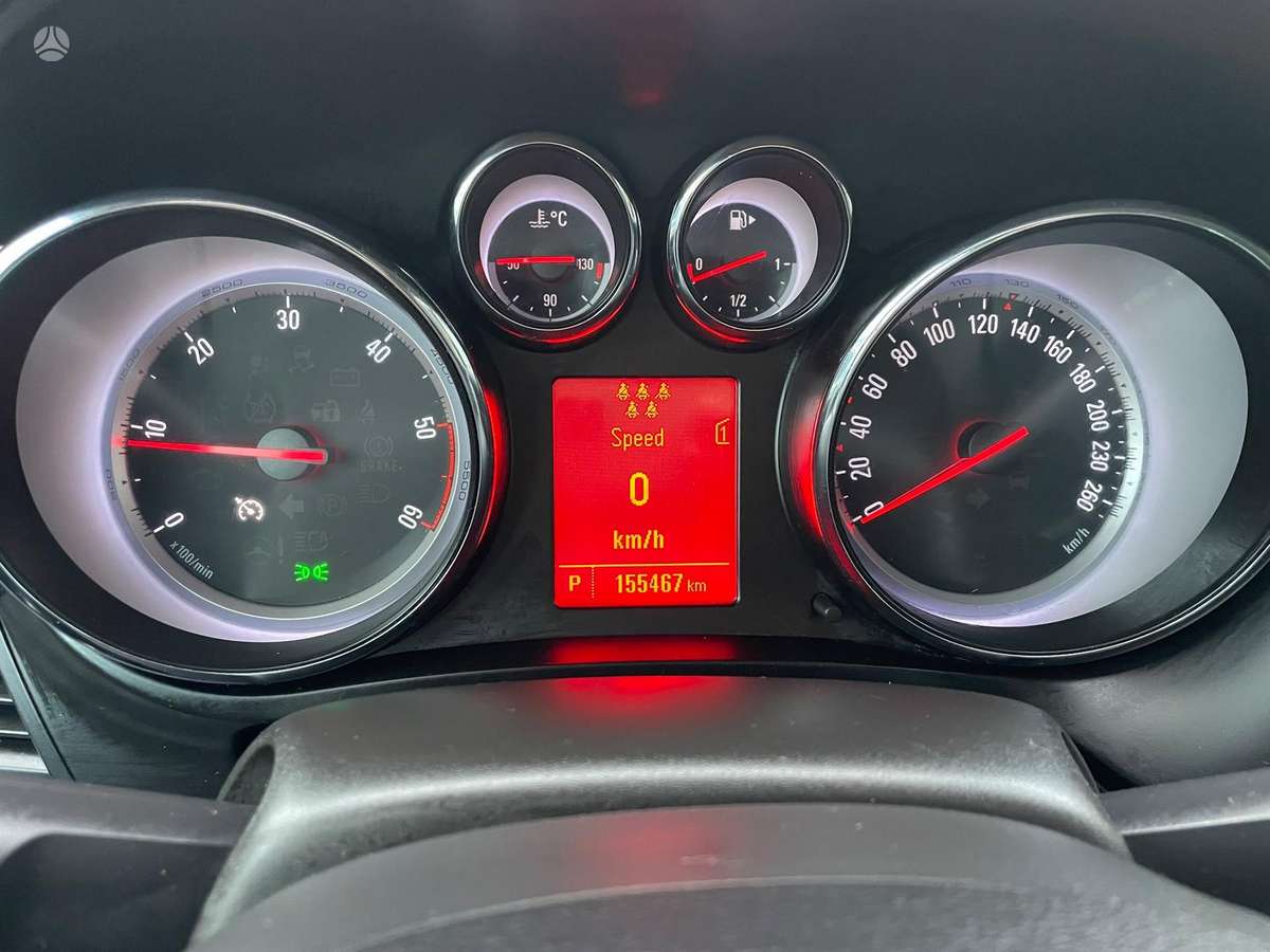 Opel Zafira 2012 — photo 10
