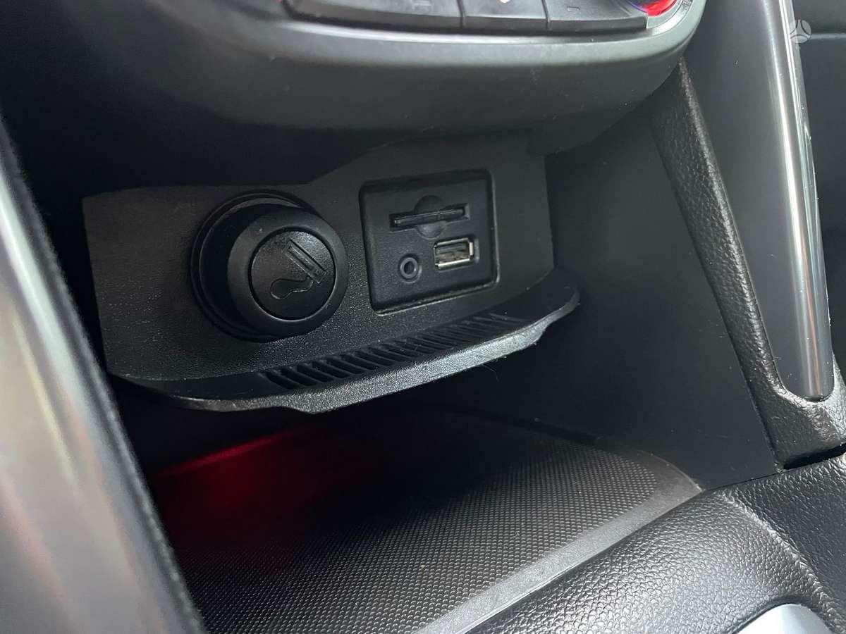 Opel Zafira 2012 — photo 25