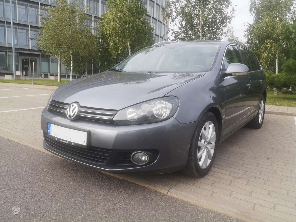 Volkswagen Golf 2010 — вигляд ззаду