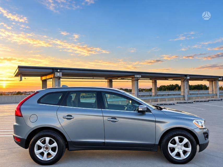 Volvo XC60 2009 — photo 13